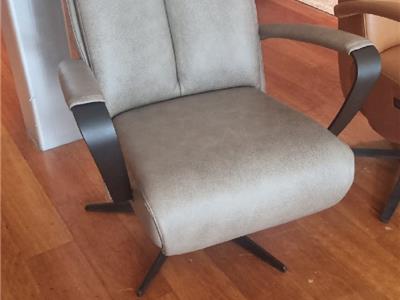 Lederland EINDHOVEN Showroommodel Tyler electr  relax fauteuil  small